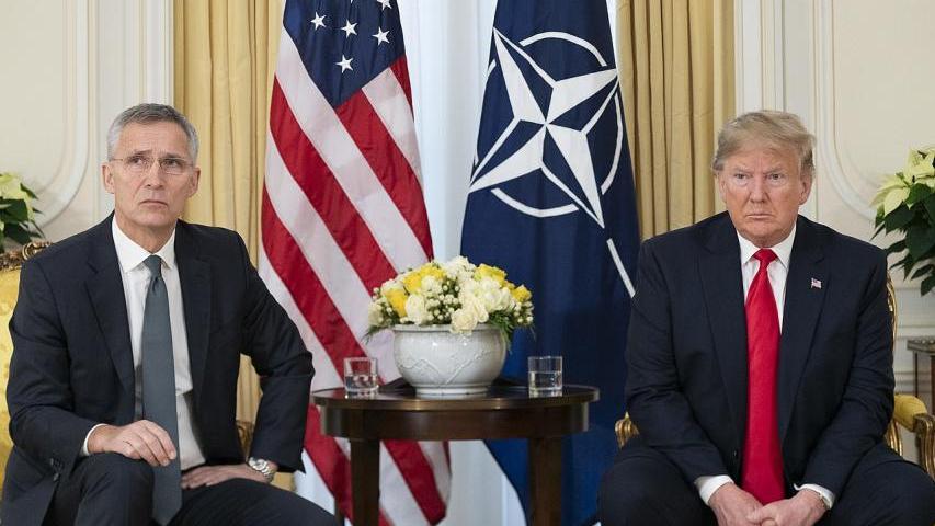 1280px-president_trump_meets_with_the_nato_secretary_49163754771
