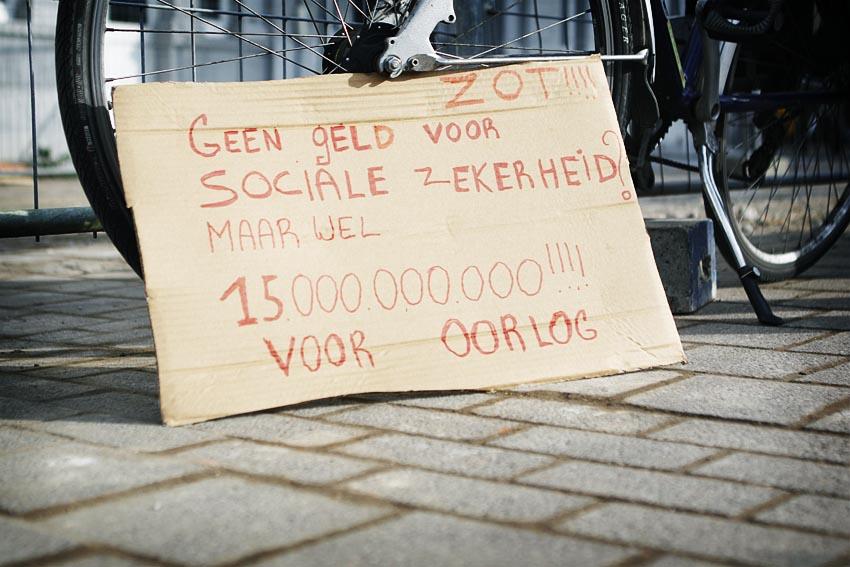 Gentenaren verzamelen handtekeningen tegen de aankoop van nieuwe gevechtsvliegtuigen