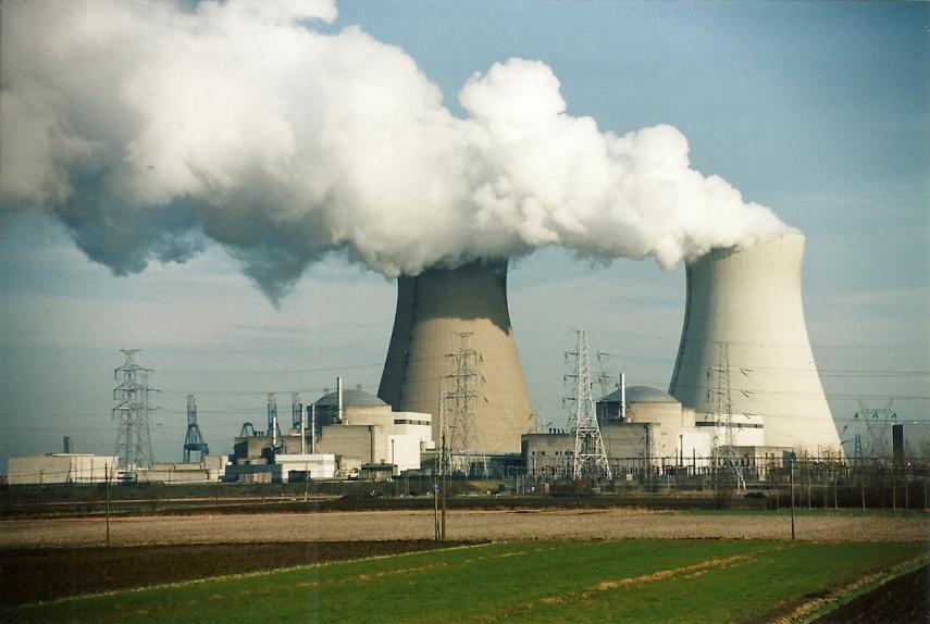 Kernenergie is geen schone energie en is onlosmakelijk verbonden met kernwapens