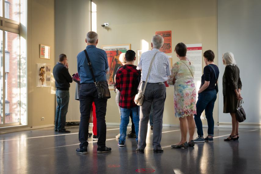 Vernissage: Give Peace a Chance