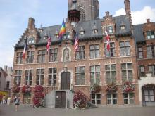 Hang de vredesvlag tegen de gevechtsvliegtuigen